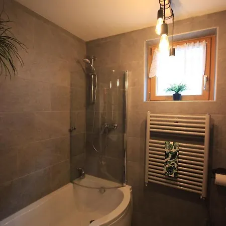 Maisalm, 4 Apartman *