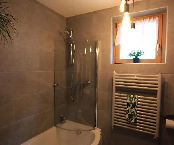 Maisalm, 4 Apartman *